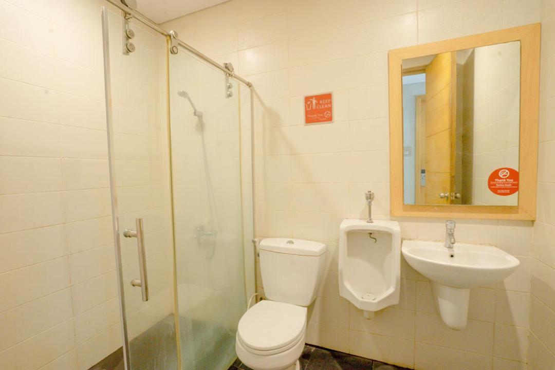 Life Hotel Stasiun Kota Surabaja Pokoj fotografie